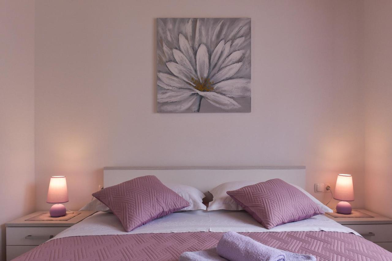Apartment Irena Posedarje Eksteriør billede