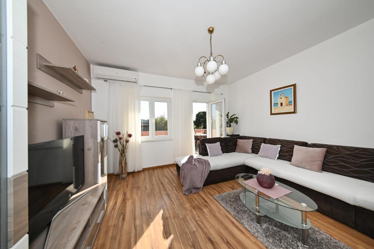 Apartment Irena Posedarje Eksteriør billede
